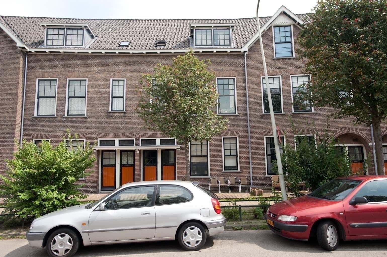 Woningruil rietgrachtstraat 85 - via woningruil24, 4 kamers, Gelderland