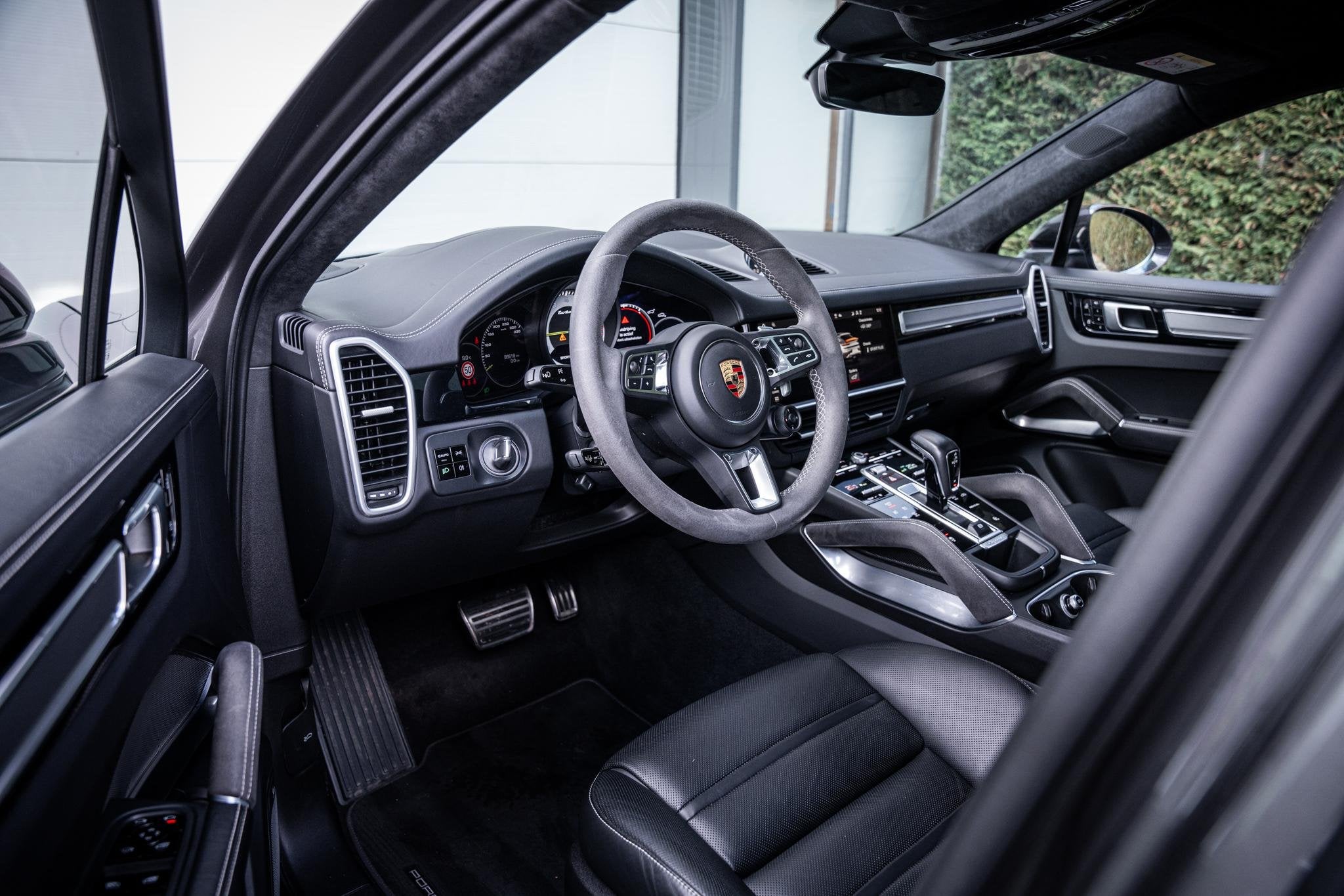 Porsche Cayenne Coupé 4.0 Turbo S E-Hybrid 680pk|Burmester|, Auto's, Automaat, 14 kWh, Gebruikt, 3000 kg