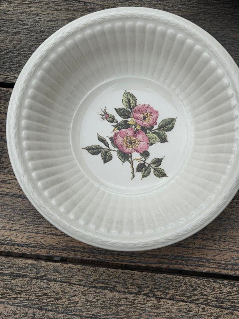 Wedgwood Etruria Barlaston Briar Rose schaaltjes, Antiek en Kunst, Antiek | Servies los, Ophalen