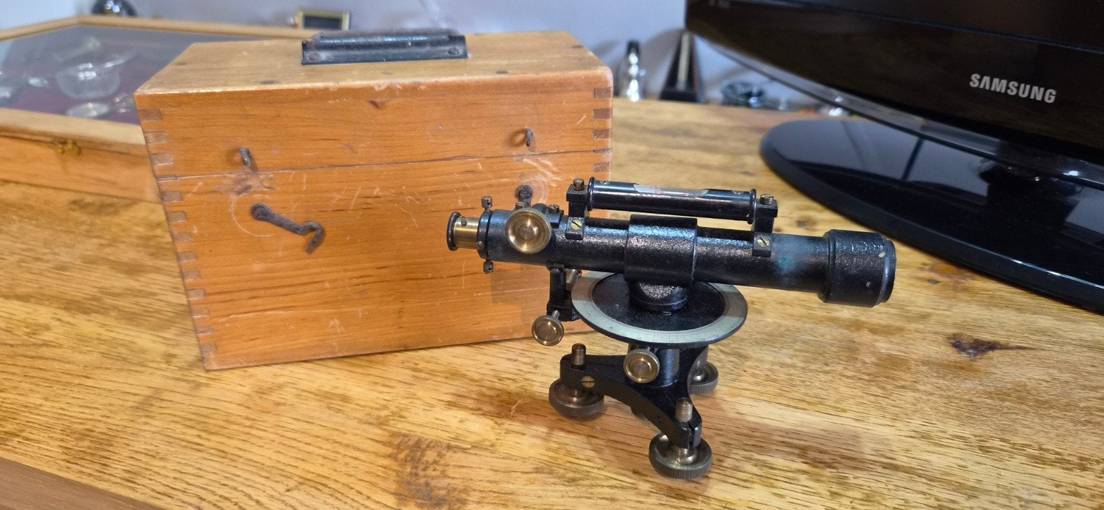 Landmeetinstrument theodoliet Ahrend, Ophalen of Verzenden, Zo goed als nieuw