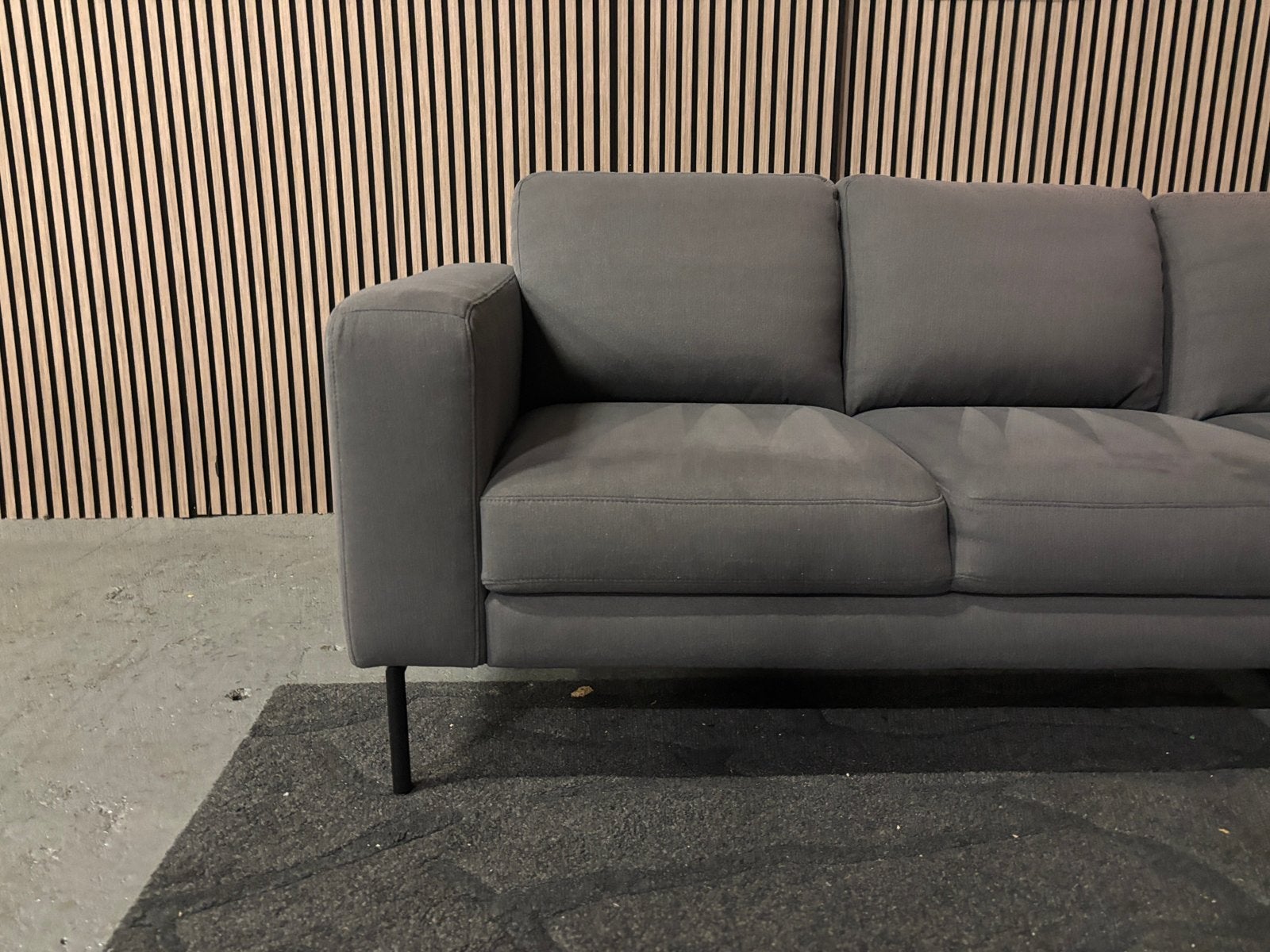 GRATIS LEVERING U-Bank Donkergrijs 380x235x170 GEREINIGD, Huis en Inrichting, Hoekbank, 300 cm of meer, Ophalen of Verzenden, Zo goed als nieuw