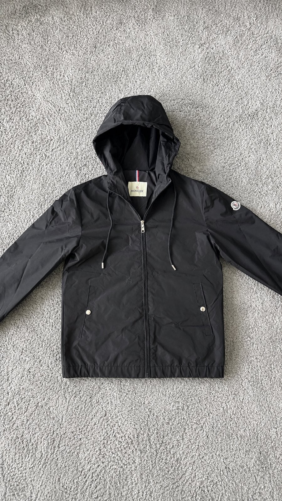 Moncler etiache hooded tussenjas zwart M, Kleding | Heren, Ophalen of Verzenden, Nieuw, Maat 48/50 (M), Zwart