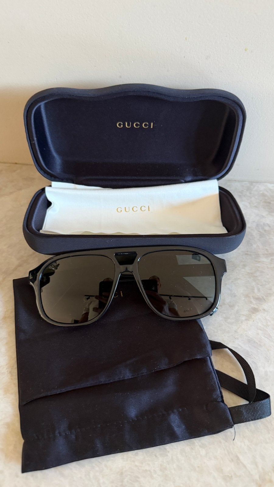 Originele Gucci Zonnebril met Etui - Als nieuw, Sieraden, Tassen en Uiterlijk, Zonnebrillen en Brillen | Dames, Overige merken