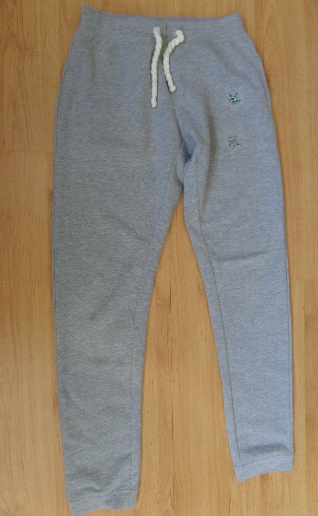 NIEUW: Grijze jogging/ huisbroek van Mango maat 152, Kinderen en Baby's, Kinderkleding | Maat 152, Ophalen of Verzenden, Nieuw
