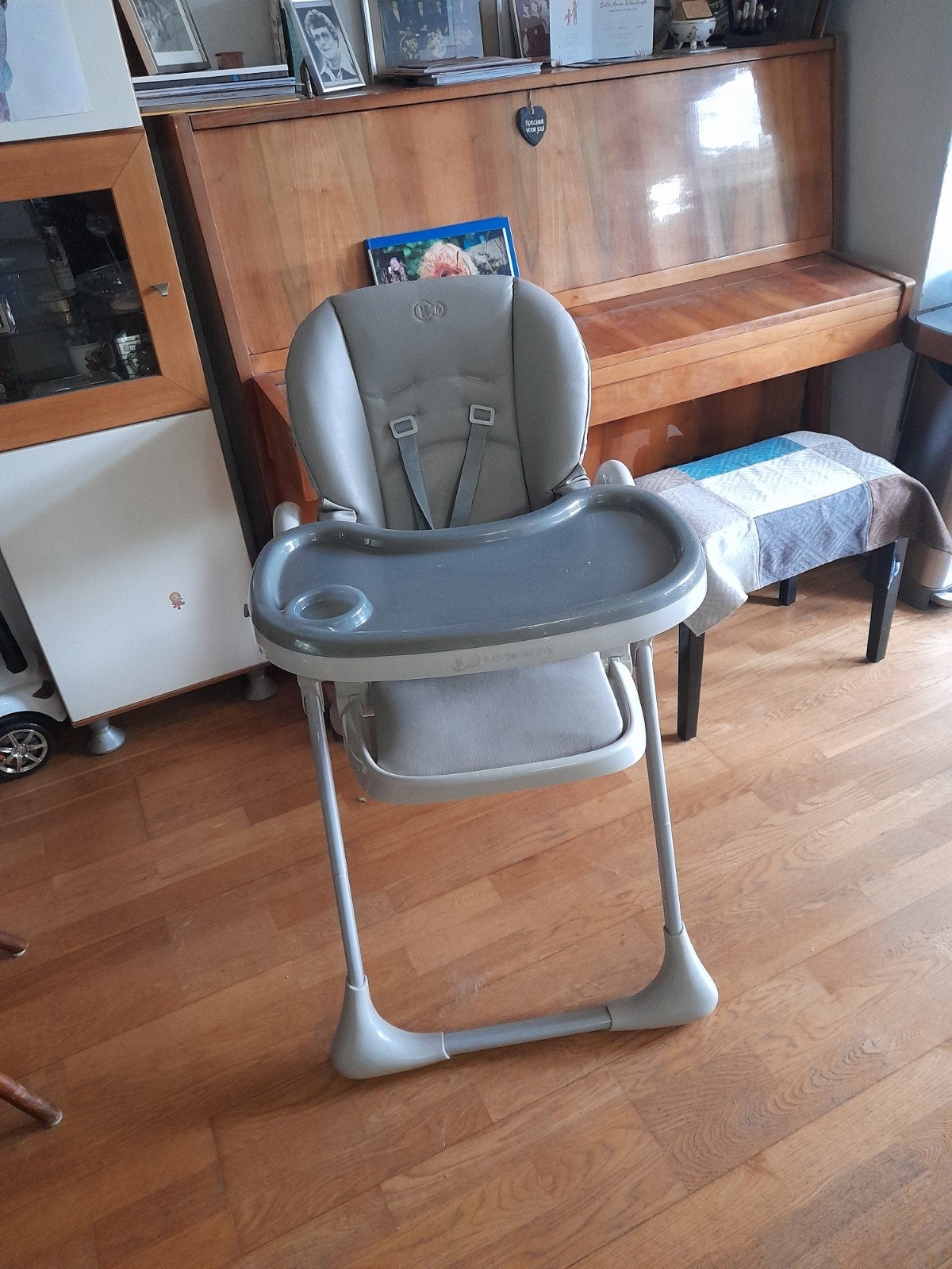 Kinderstoel met afneembaar eetblad en gordel, Ophalen of Verzenden, Gebruikt, Overige typen, Gordel(s)