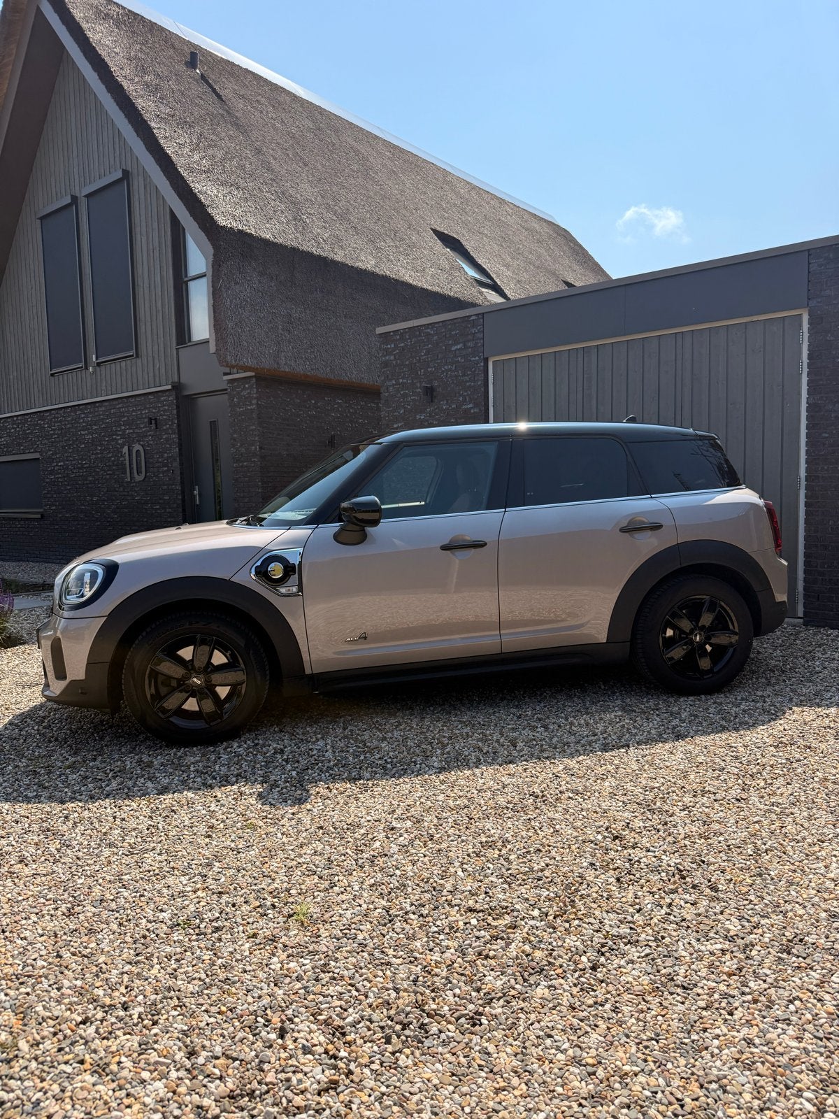 Foto 3 van Mini Countryman Cooper SE ALL4 (F60) - pano - leder - camera