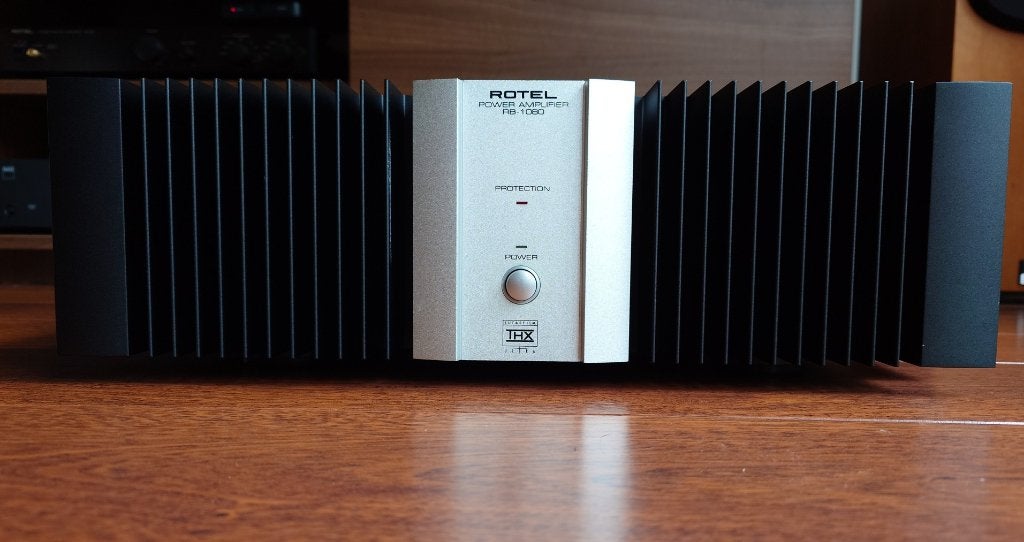 Rotel RB-1080 eindversterker, Zo goed als nieuw, 120 watt of meer, Stereo, Ophalen