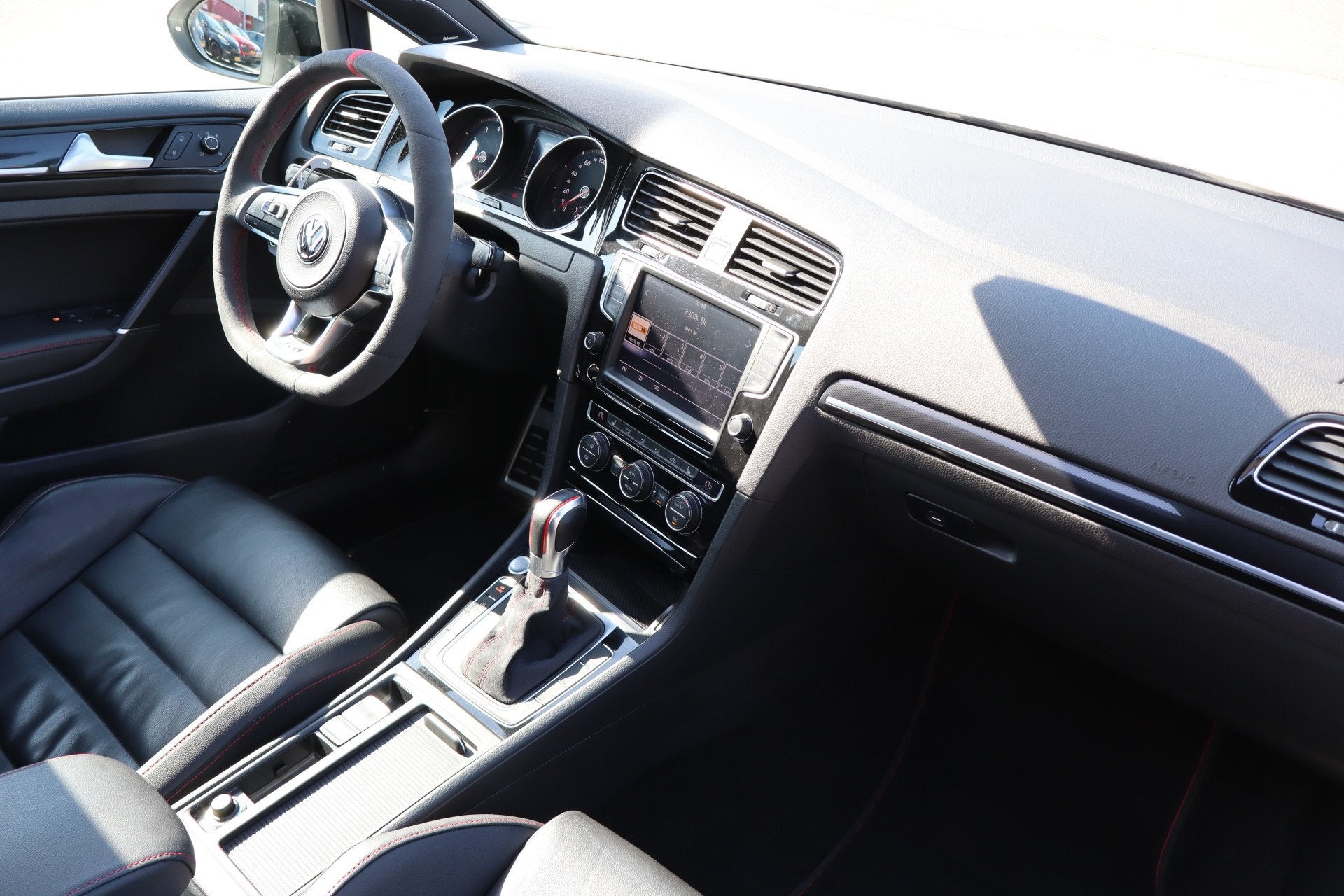 Volkswagen Golf 2.0 TSI GTI Clubsport 502PK Stage 3 Meeneemp, Gebruikt, Wit, Bedrijf, Golf