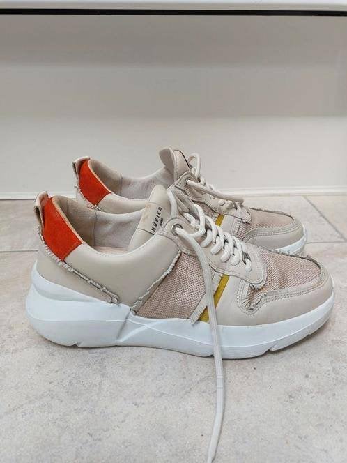 Beige Nubikk Lucy Fringe sneakers maat 38, Nubikk, Beige, Ophalen of Verzenden, Sneakers of Gympen
