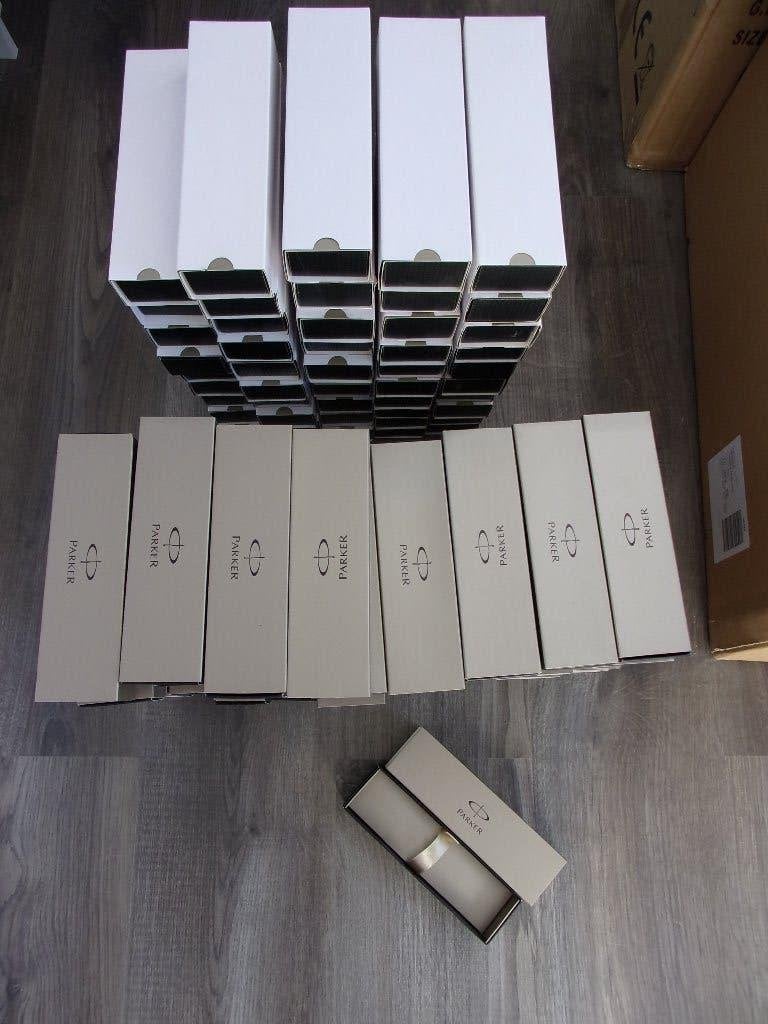 220 kartonnen Parker doosjes, Ophalen, Gebruikt, Parker, Met reclame