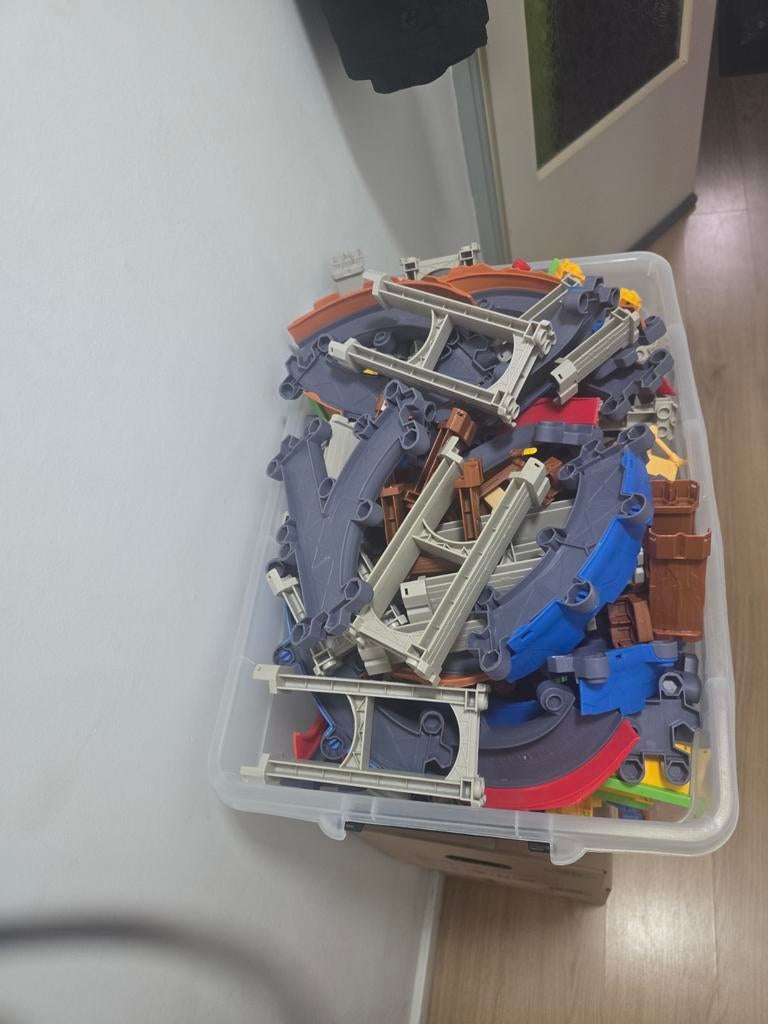 Grote bak Tomy Chuggington rails inclusief treintjes, Ophalen