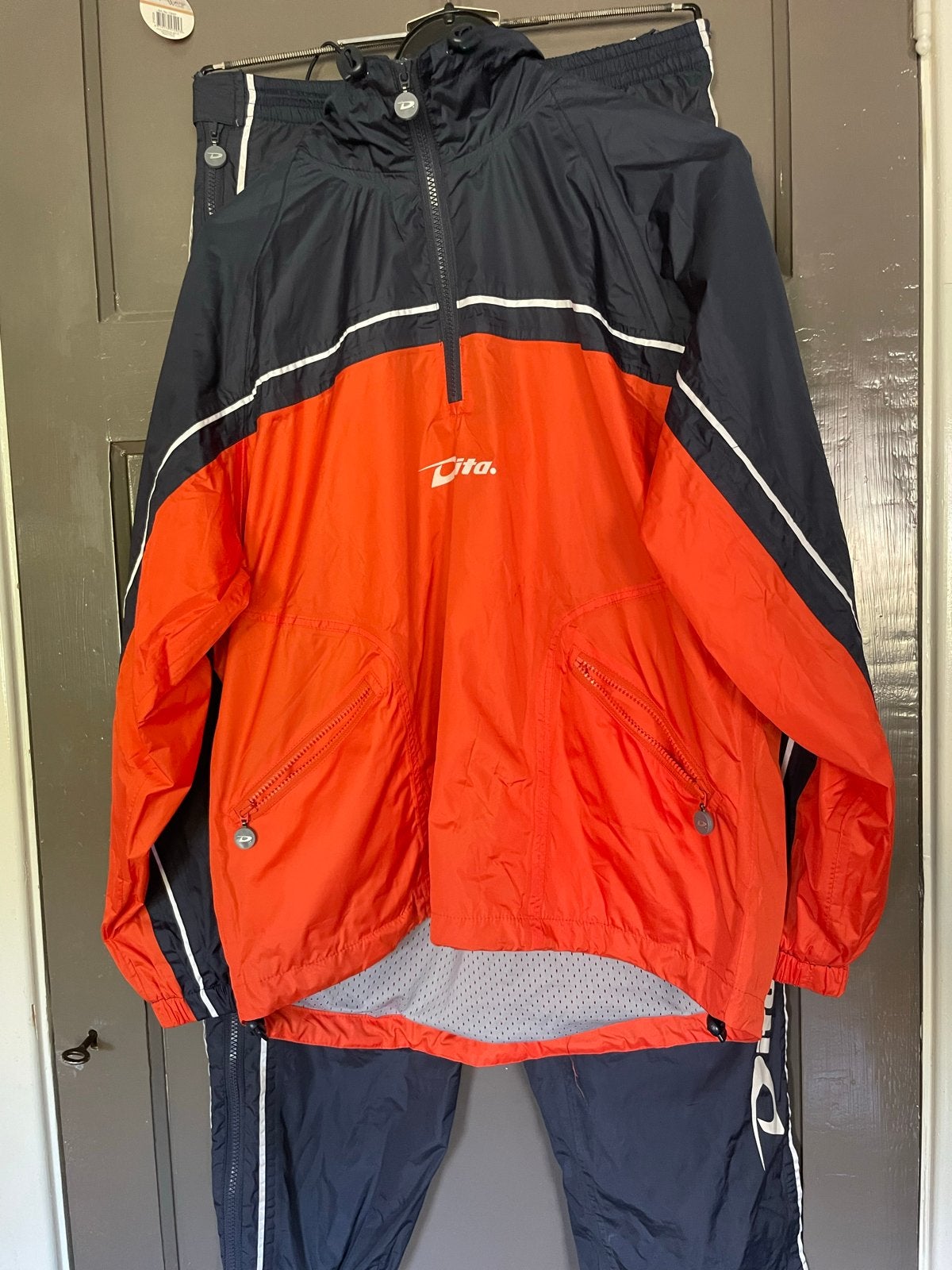 Dita hockey trainingspak mt M zgan - Oranje/Donkerblauw, Ophalen of Verzenden, Zo goed als nieuw, Kleding