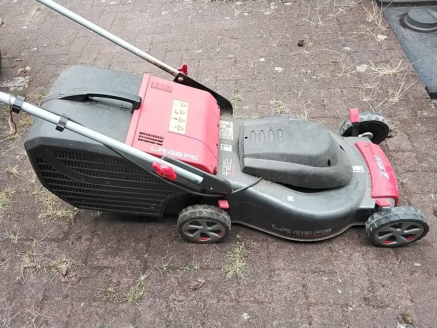 Elektr grasmaaier - efco Steel Tec LR 48 PE defecte motor, Ophalen, Cirkelmaaier, Gebruikt, Elektrische grasmaaier