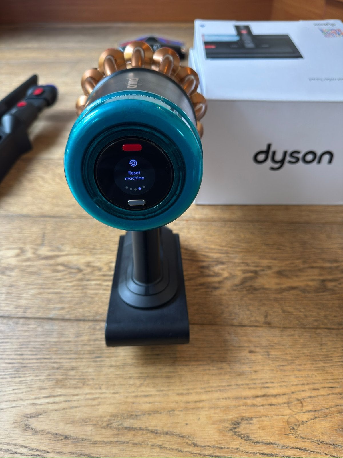 Foto 9 van NIEUWSTAAT Dyson V16 Piston Animal Submarine 14 MND GARANTIE