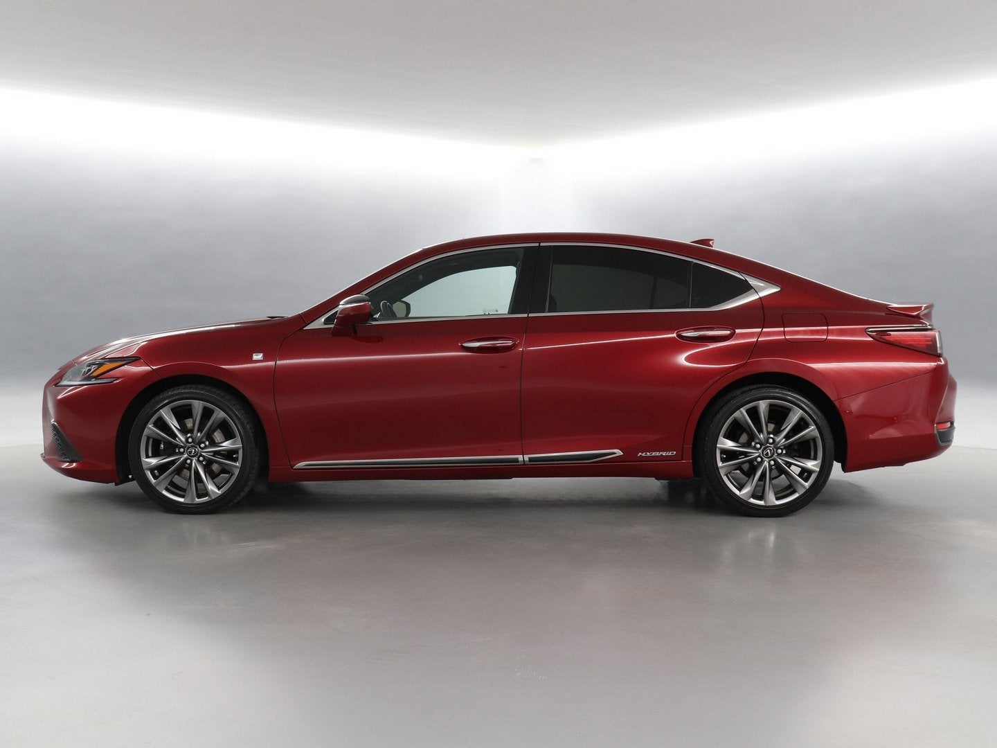 Lexus ES 300h F Sport Line | Adaptief Dempingsysteem | Stoel, Gebruikt, 4 cilinders, 1655 kg, Bedrijf
