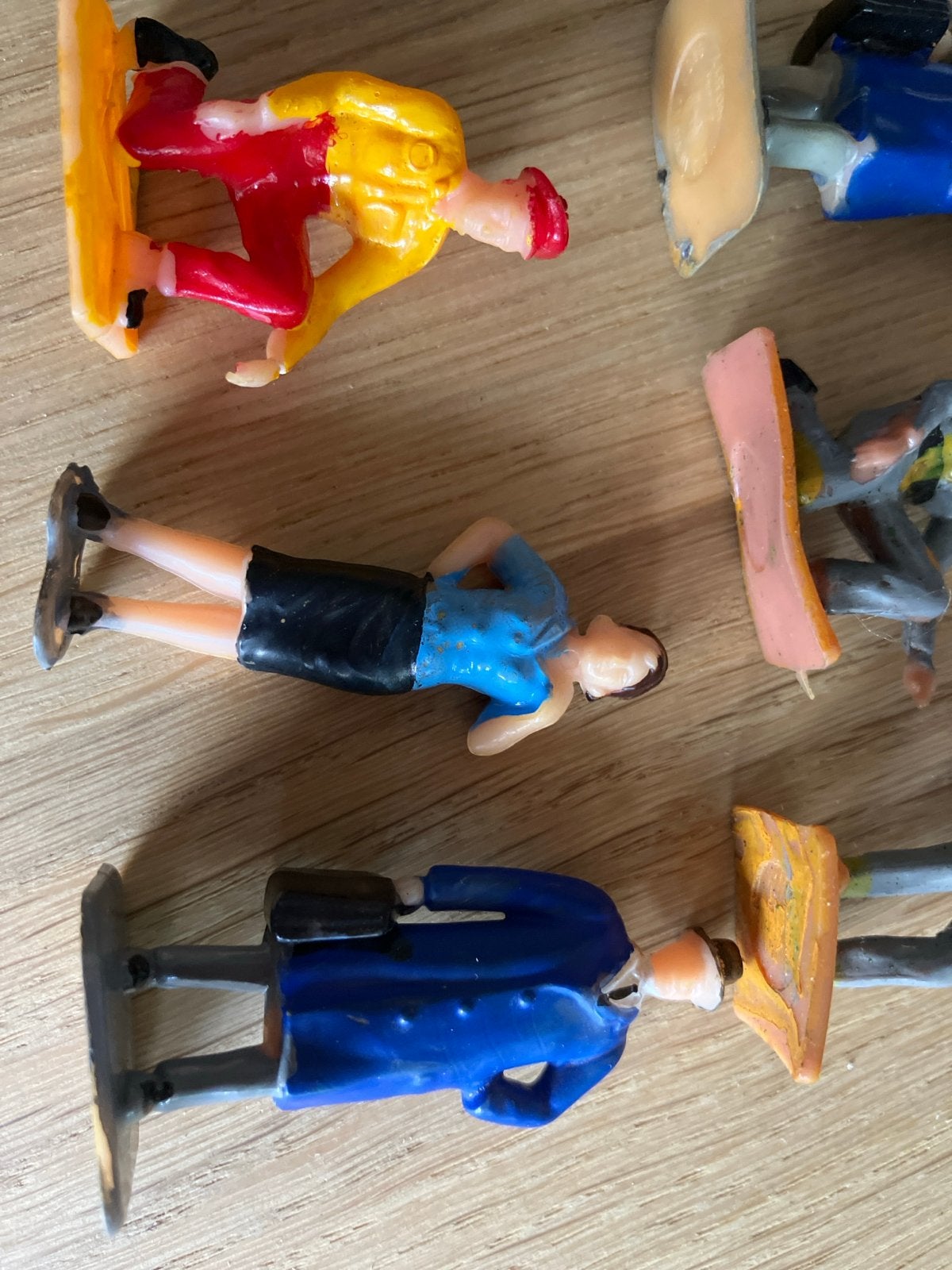 Vintage plastic figuurtjes - 6 stuks voor bij treintjes, Ophalen of Verzenden, Gebruikt