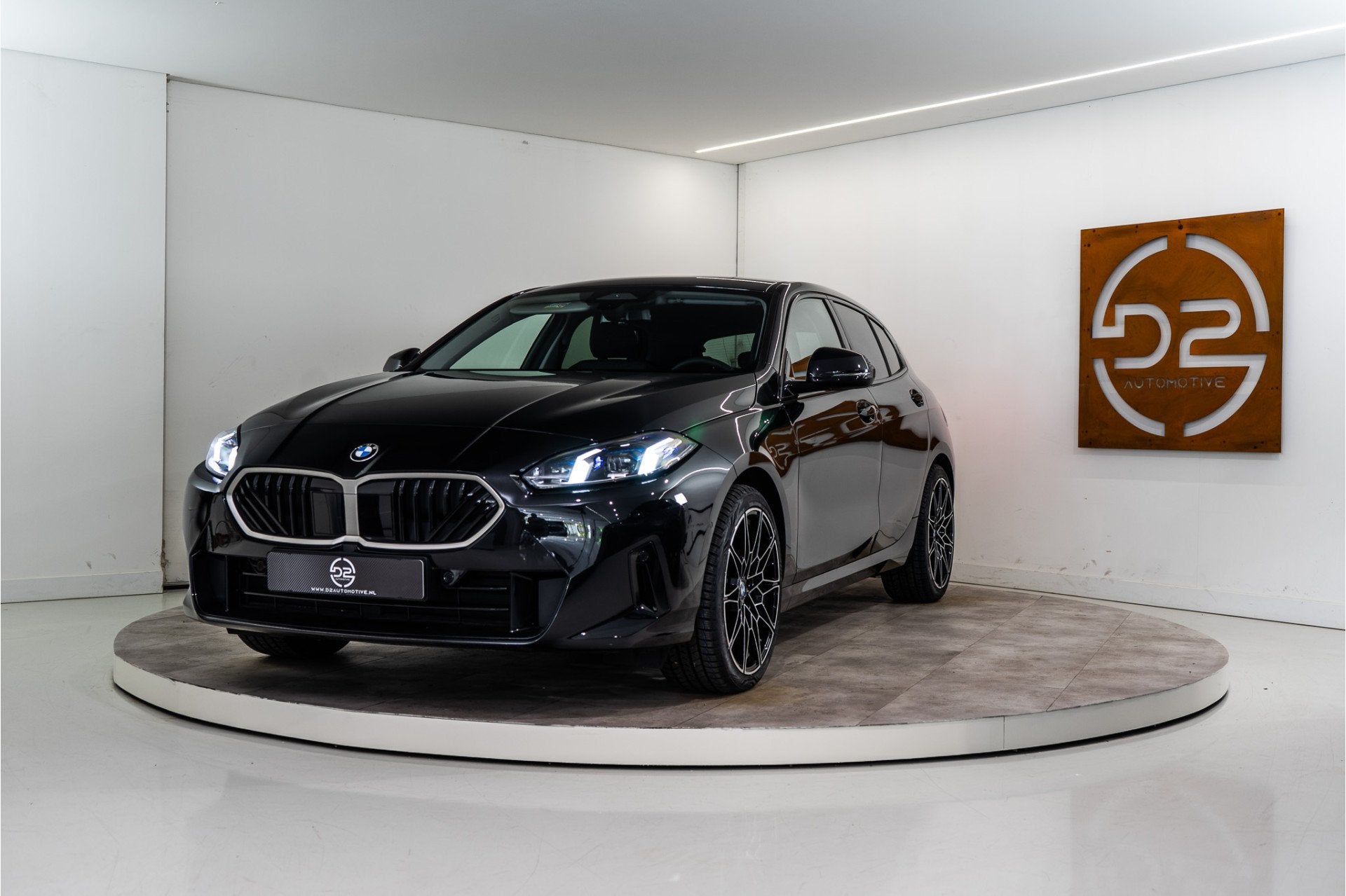 BMW 1-serie 120 Sport Premium 157PK | Facelift | Laser | Car, 12 maanden, Stof, Gebruikt, 156 pk