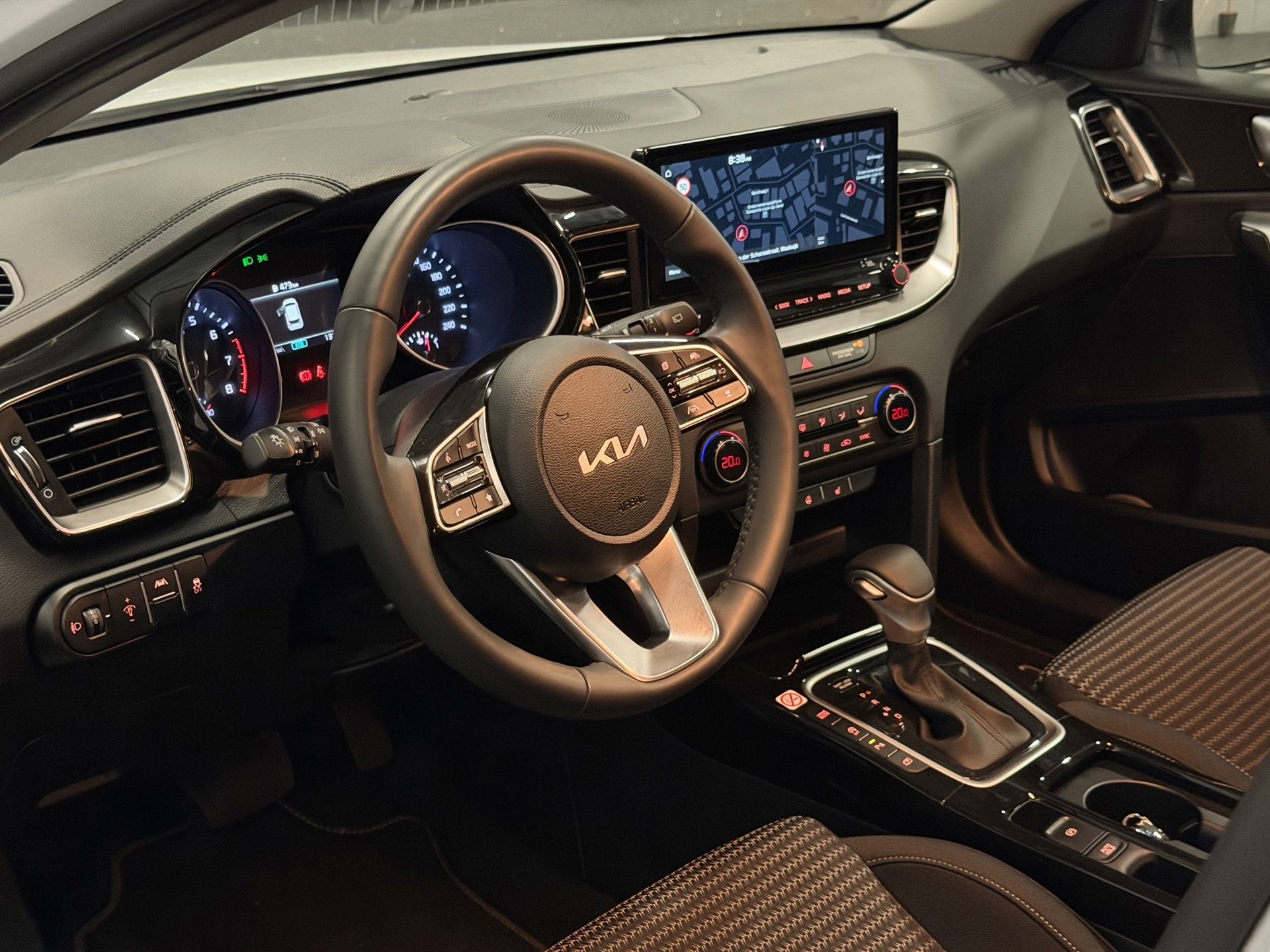 Kia Cee'd 1.5 T-GDi MHEV 140-PK/BTW/AUT/LED/NAVI/PDC/CAMERA/, Stof, Gebruikt, Wit, Origineel Nederlands