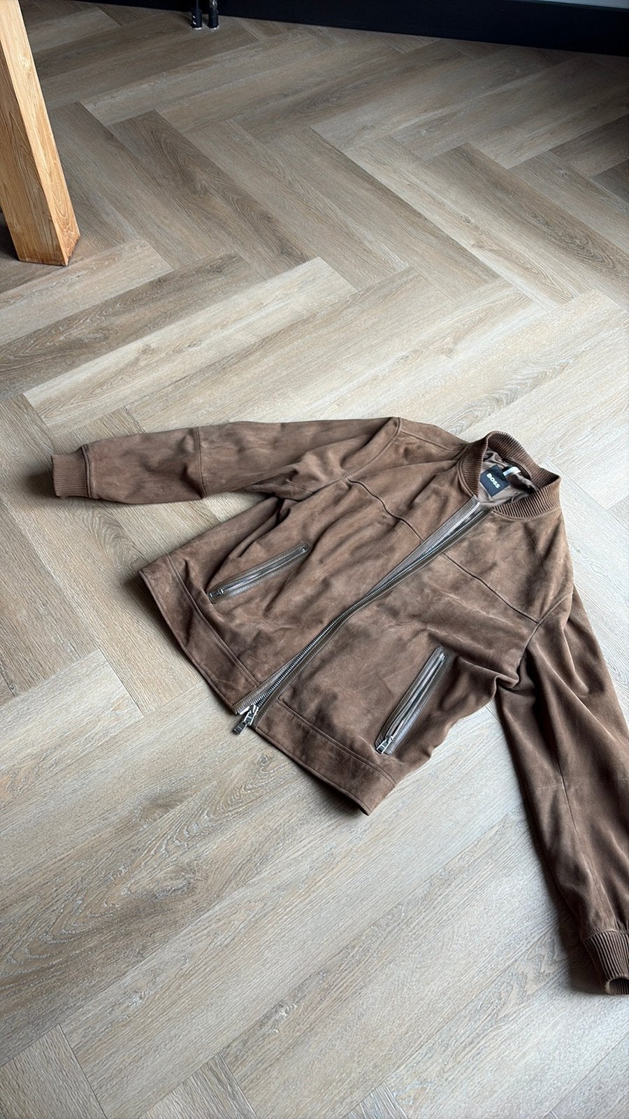 Suede Boss heren jack, Ophalen of Verzenden, Zo goed als nieuw, Maat 56/58 (XL)