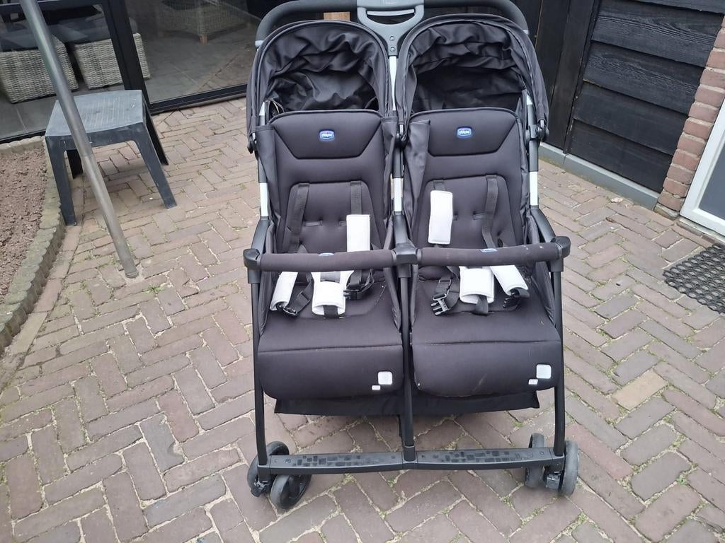 Chicco Echo Twin Buggy - Zwart, Kinderen en Baby's, Kinderwagens en Combinaties, Gebruikt, Kinderwagen, Overige merken, Duowagen