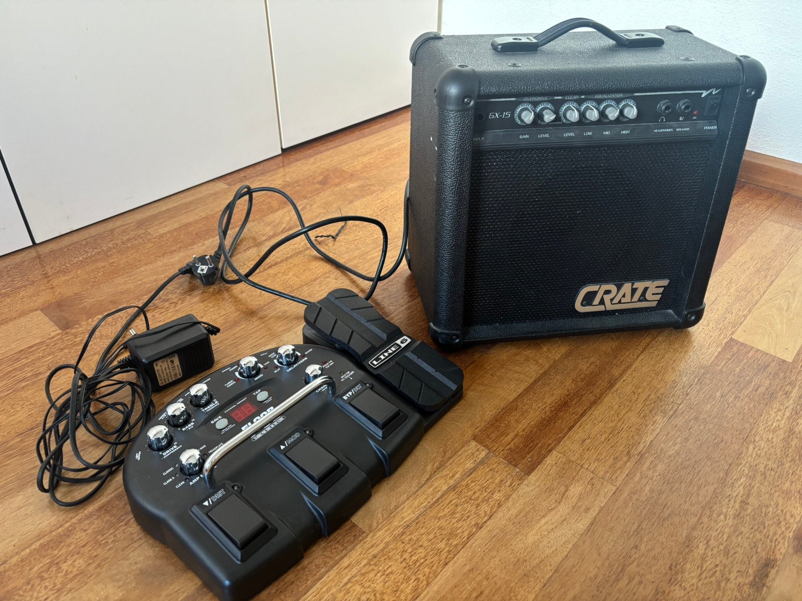 Gitaarversterker Crate GX-15 + Line 6 Floor POD effectpedaal, Ophalen of Verzenden, Zo goed als nieuw, Minder dan 50 watt