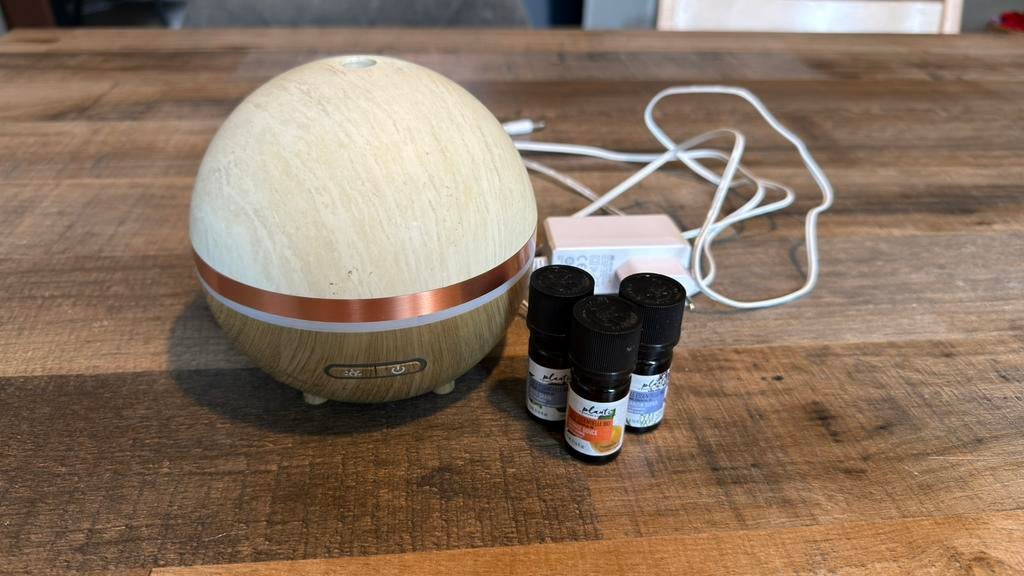 Aroma diffuser (maanlamp) incl 3 oliën, Ophalen of Verzenden, Zo goed als nieuw