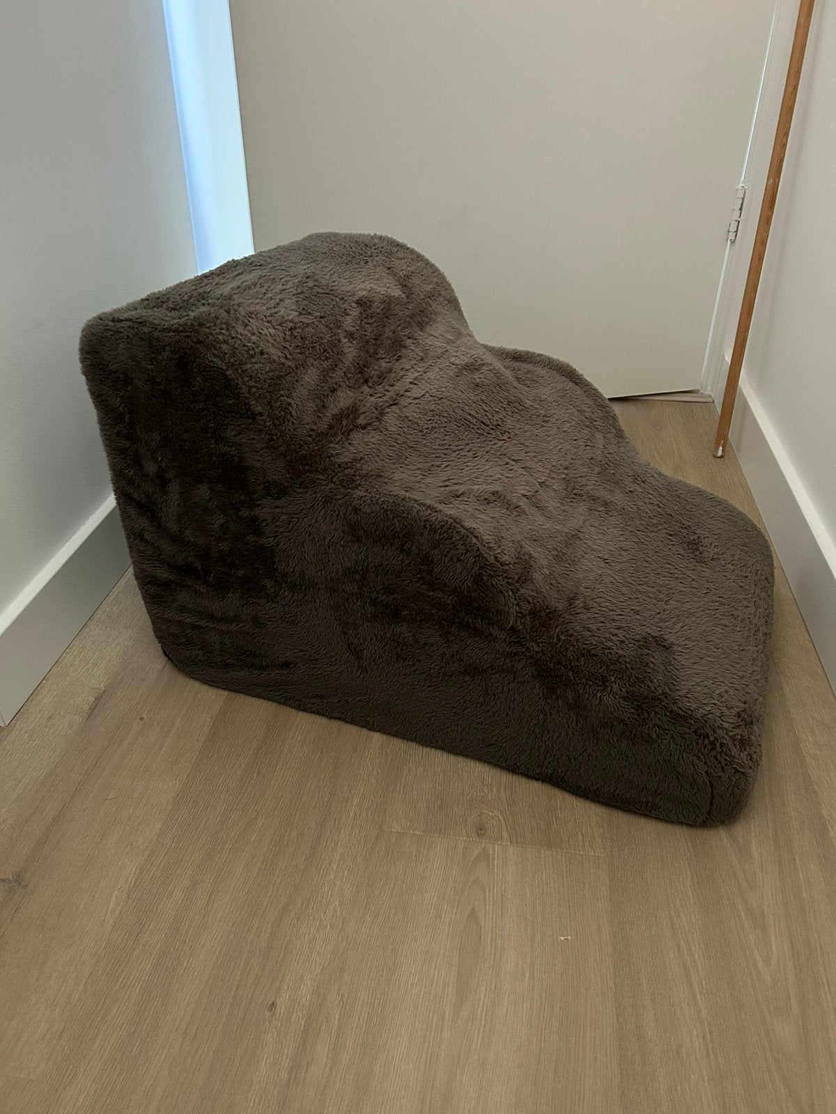 Leuk trappetje voor de hond, Ophalen, Zo goed als nieuw