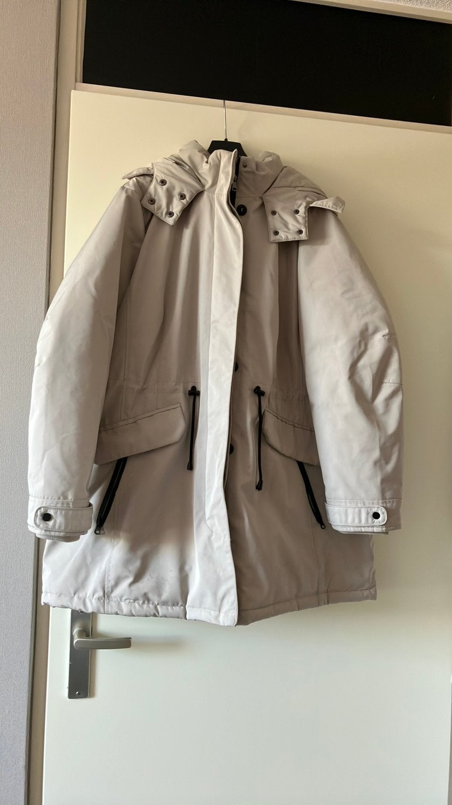 Winterjas zeer goed onderhouden, beige maat 46, Ophalen of Verzenden, Gedragen