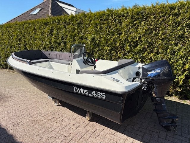 Twins 435 met Tohatsu 9.8 PK 4 Takt en Dekzeil (bj 2020), Watersport en Boten, Gebruikt, Overige brandstoffen, Westerweiden 7
