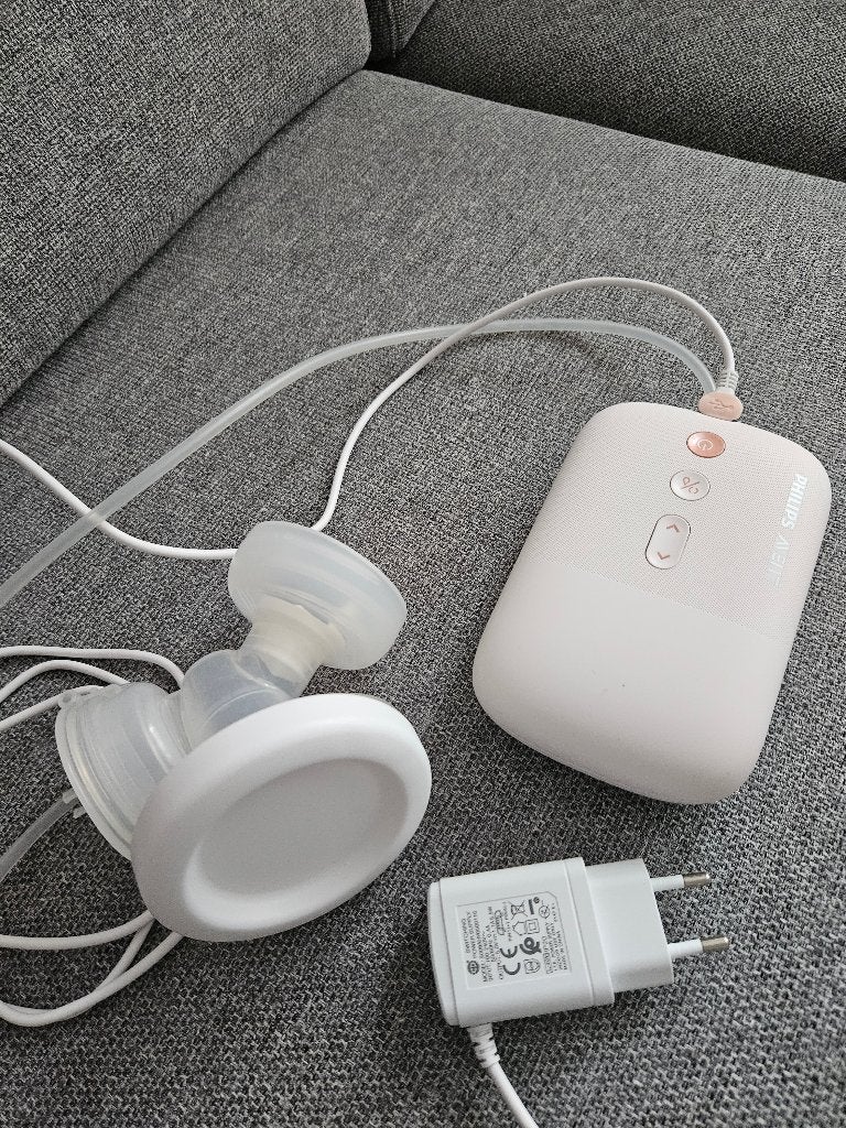 Philips avent elektronische borstkolf, Borstkolf, Zo goed als nieuw, Inclusief flessen, Philips Avent