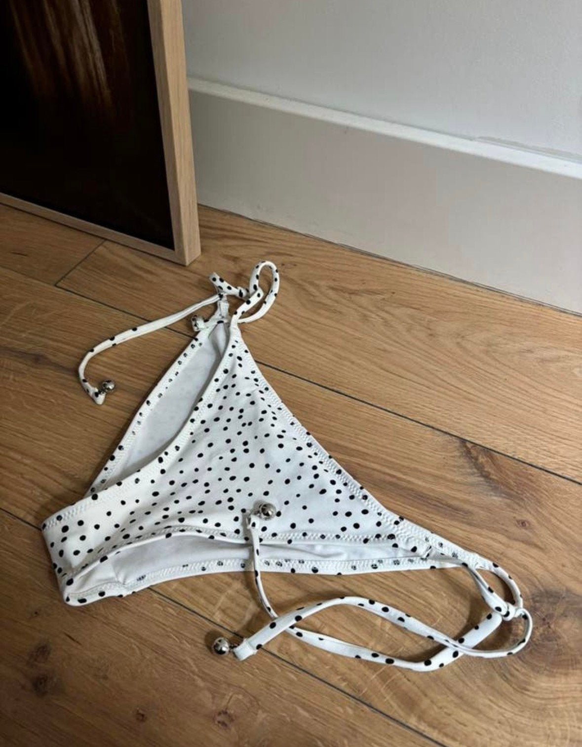 H&M wit bikini broekje met polkadots, zwarte stipjes maat 36, Kleding | Dames, Ophalen of Verzenden, Nieuw, Zwart, Bikini