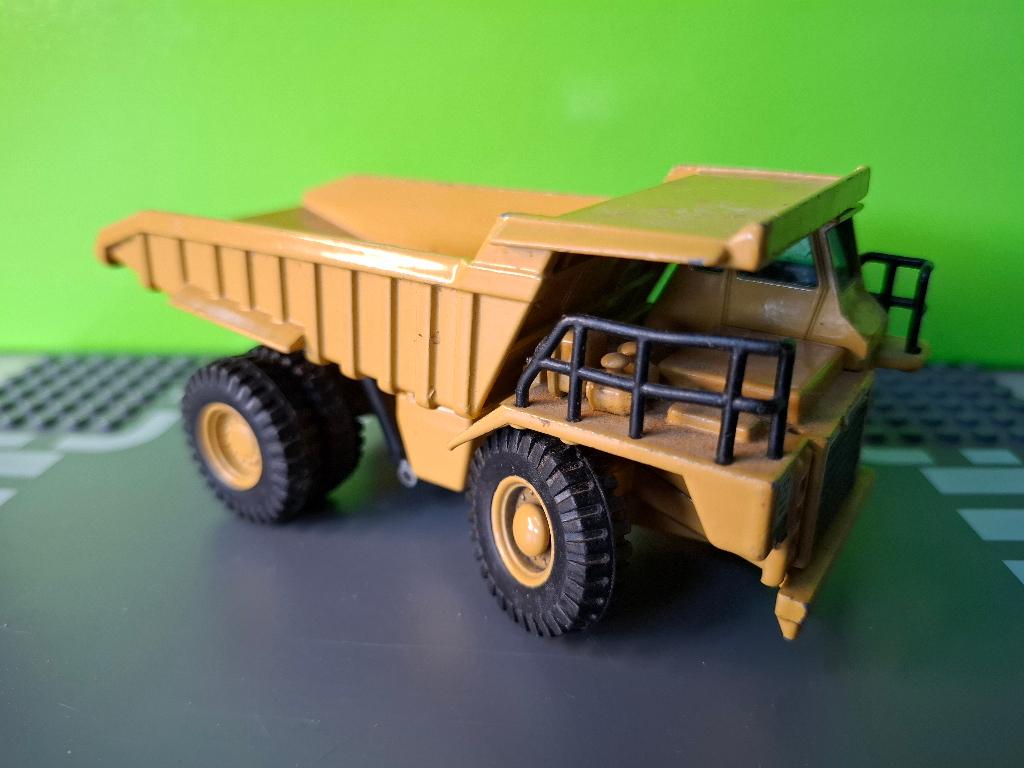 Joal - CAT Caterpillar 773B [geel] 1/70, Ophalen of Verzenden, Gebruikt, Bus of Vrachtwagen