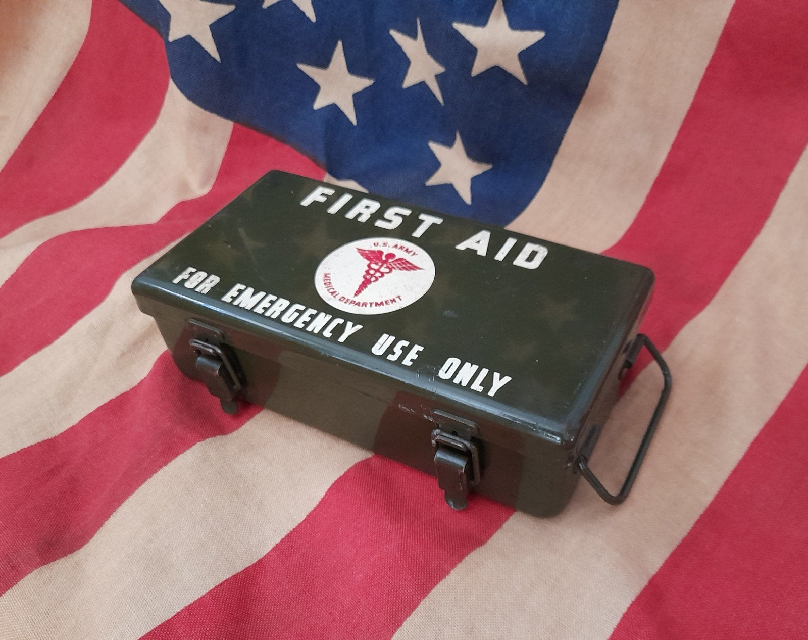 WW2 U.S. First aid kit, Ophalen of Verzenden, Amerika