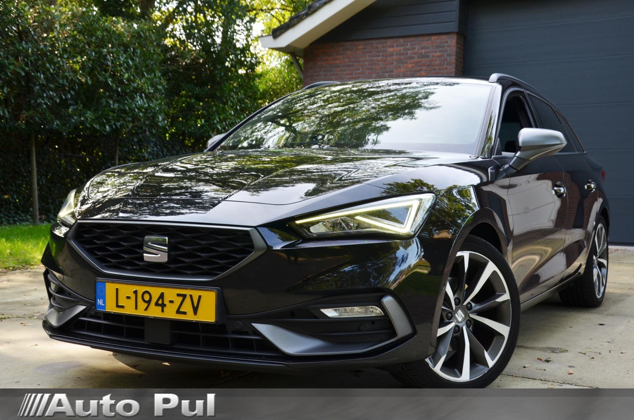SEAT Leon Sportstourer 1.5 eTSI FR Business Intense Automaat, Stof, 4 cilinders, 150 pk, Leon