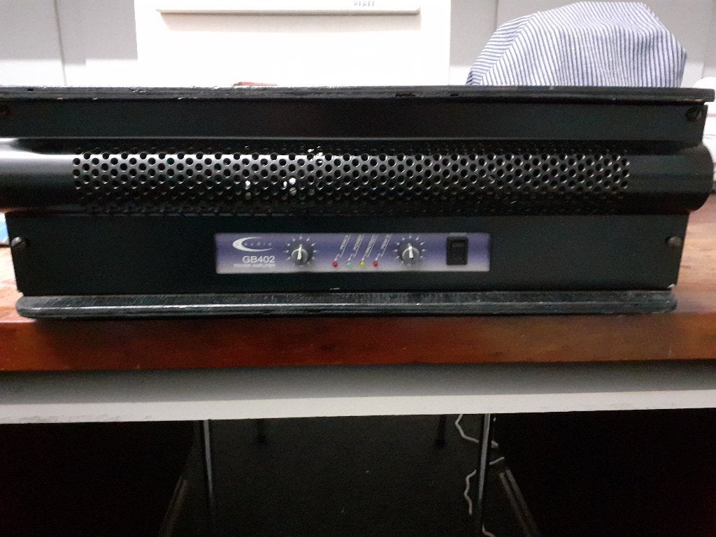 te koop versterker, Ophalen, Zo goed als nieuw, 120 watt of meer, Overige merken
