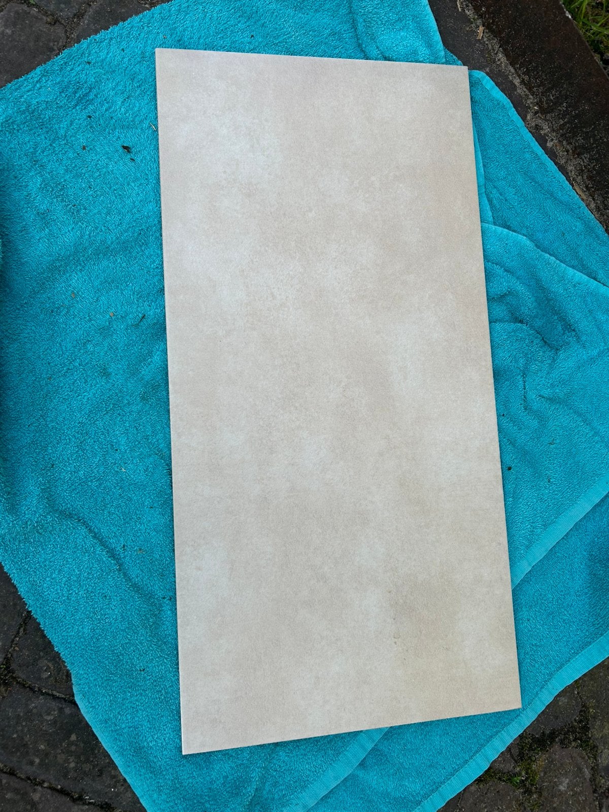 12 tegels beige 30x60, Ophalen, 60 cm of meer, Zo goed als nieuw, Minder dan 5 m²