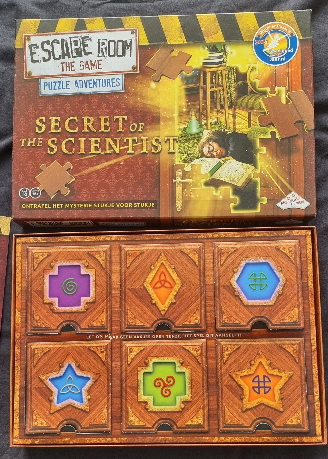 Escape room sectret of the scientist puzzel escaperoom puzz, Ophalen of Verzenden, Zo goed als nieuw
