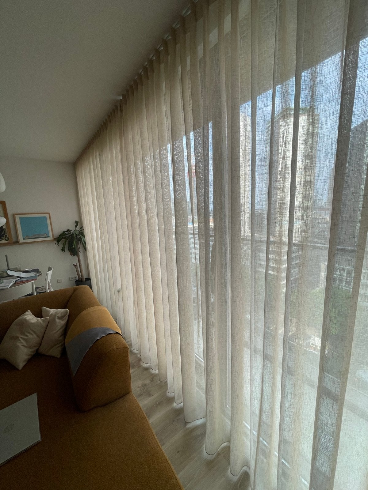Inbetween gordijnen, Huis en Inrichting, Stoffering | Gordijnen en Lamellen, Ophalen, Overige merken, Beige, Polyester