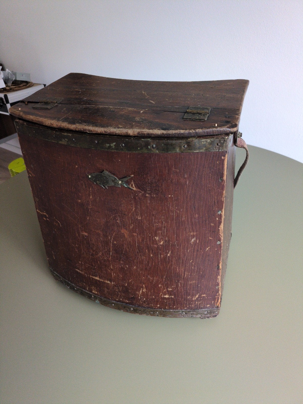 Antieke houten viskist met metalen details, Ophalen of Verzenden