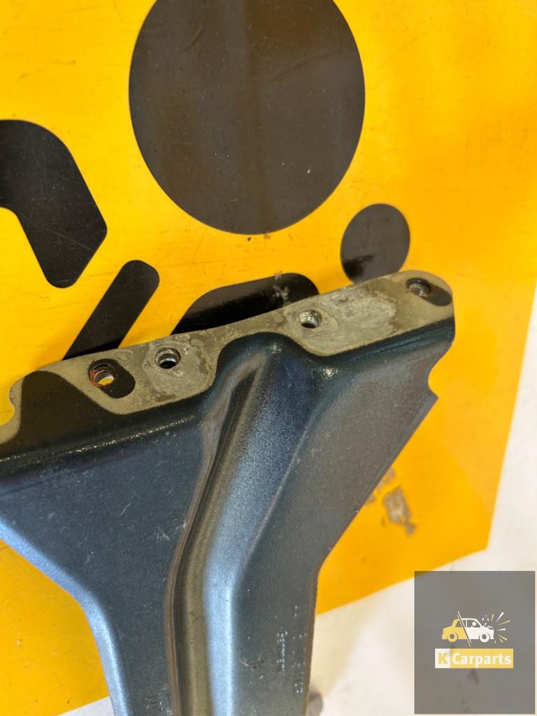 Motorkapscharnier links Audi A1 8X 8X0823301A, Info@fabrikant.eu, Fabrikantstraat 1
1000 AA  Amsterdam, NL, Rechts, Fabrikant BV
