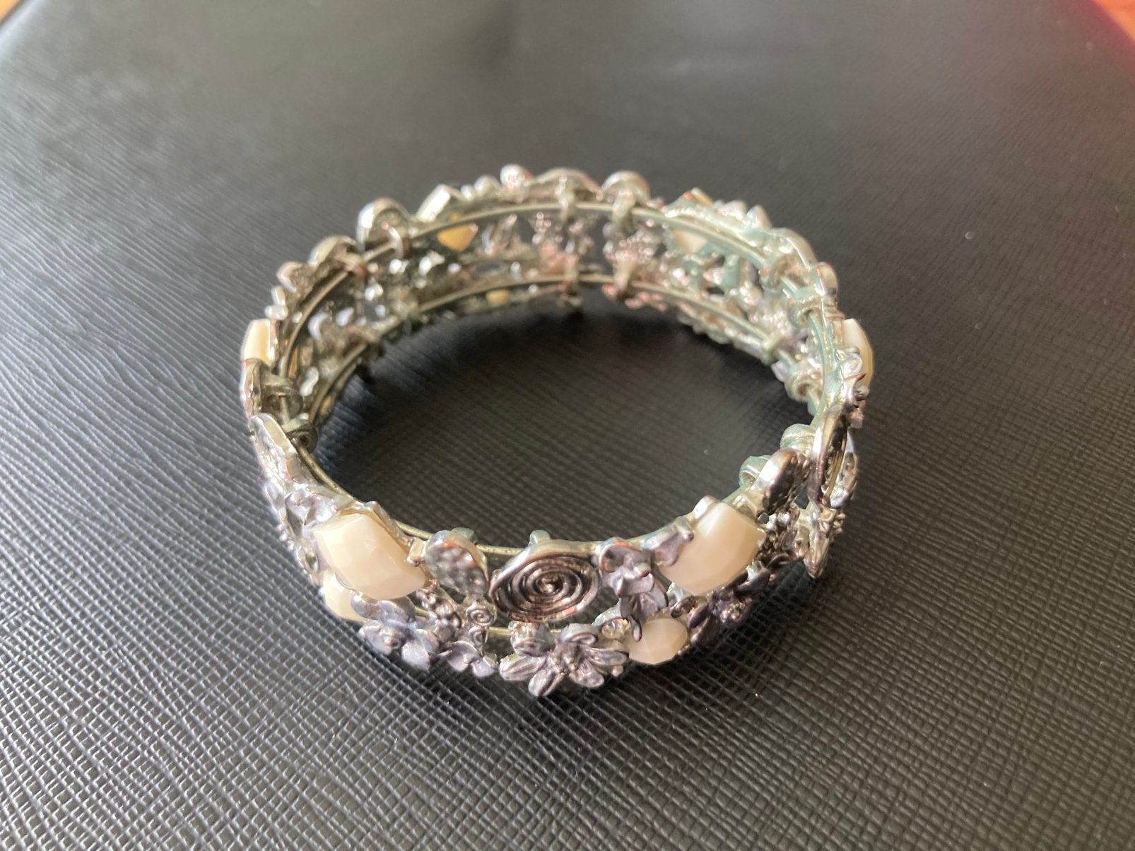 Mooie vintage zilverkleurige armband, Ophalen of Verzenden, Gebruikt, Zilver, Staal