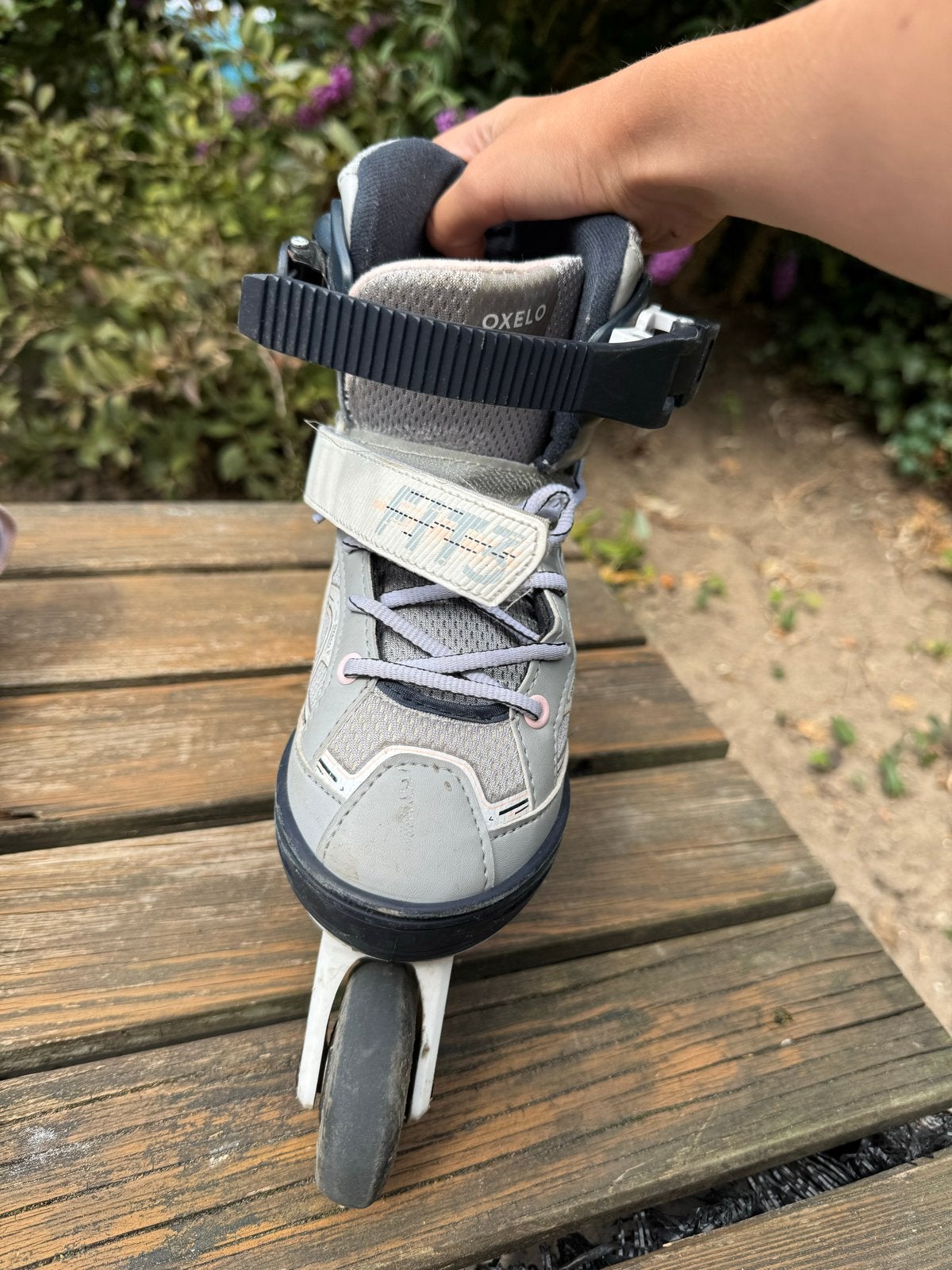 Skeelers Oxelo maat 32-35 lichtgrijs in goede staat, Sport en Fitness, Skeelers, Gebruikt, Inline skates 4 wielen, Overige merken