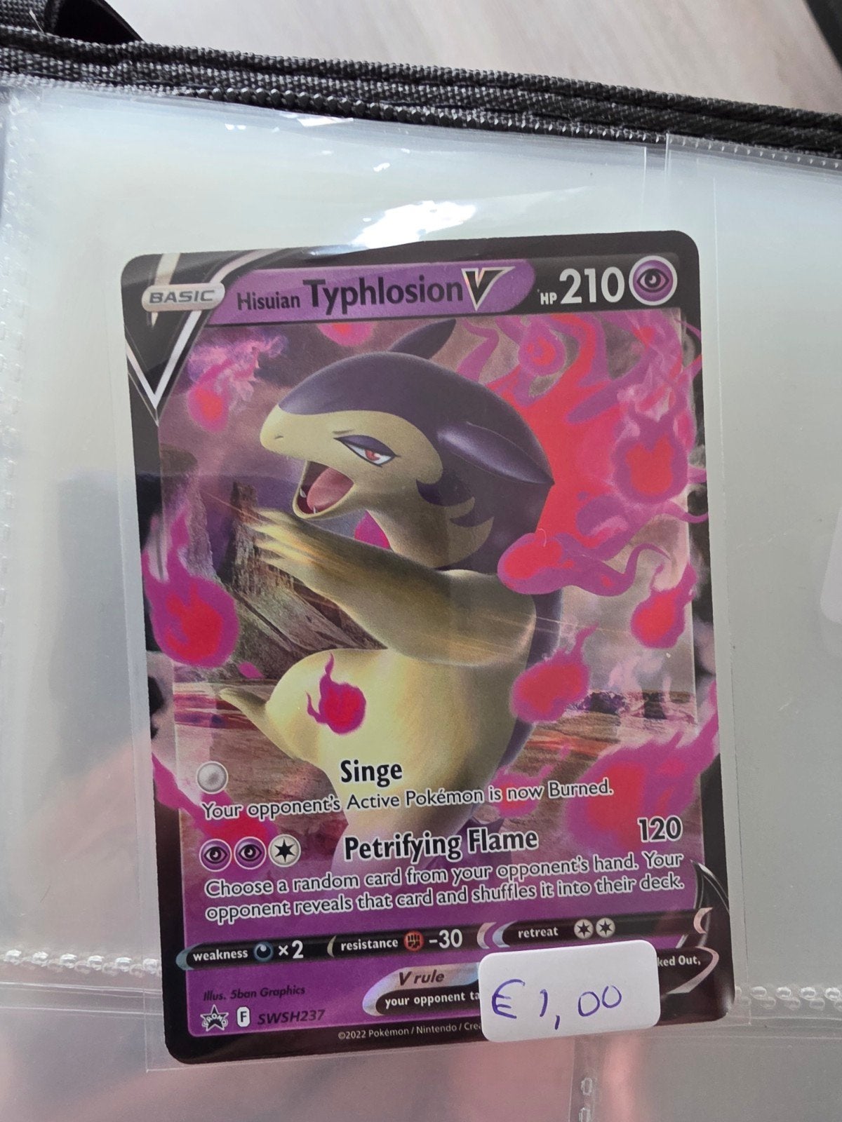 Hisuian Typhlosion V Pokémon Kaart SWSH237, Ophalen of Verzenden, Zo goed als nieuw, Losse kaart