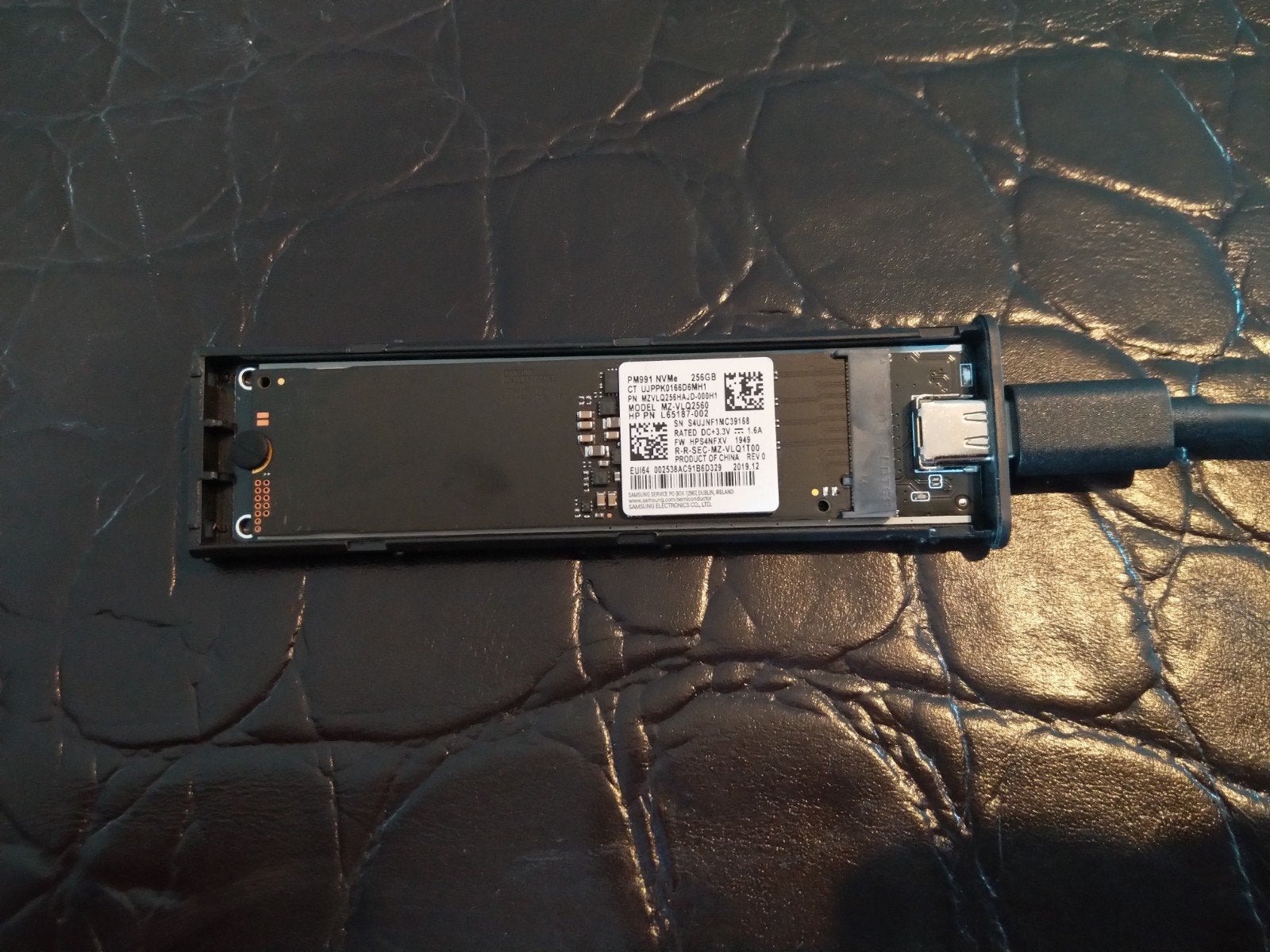 Samsung PM991 NVMe 256GB SSD in USB-C Enclosure, Computers en Software, Harde schijven, 256GB, Server, SSD, Ophalen of Verzenden