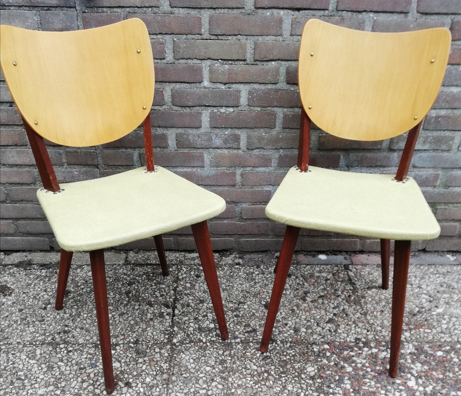 Stoel. 2 st. Ca 1950/1960. Originele bekleding., Twee, Overige kleuren, Zo goed als nieuw, Mid-century