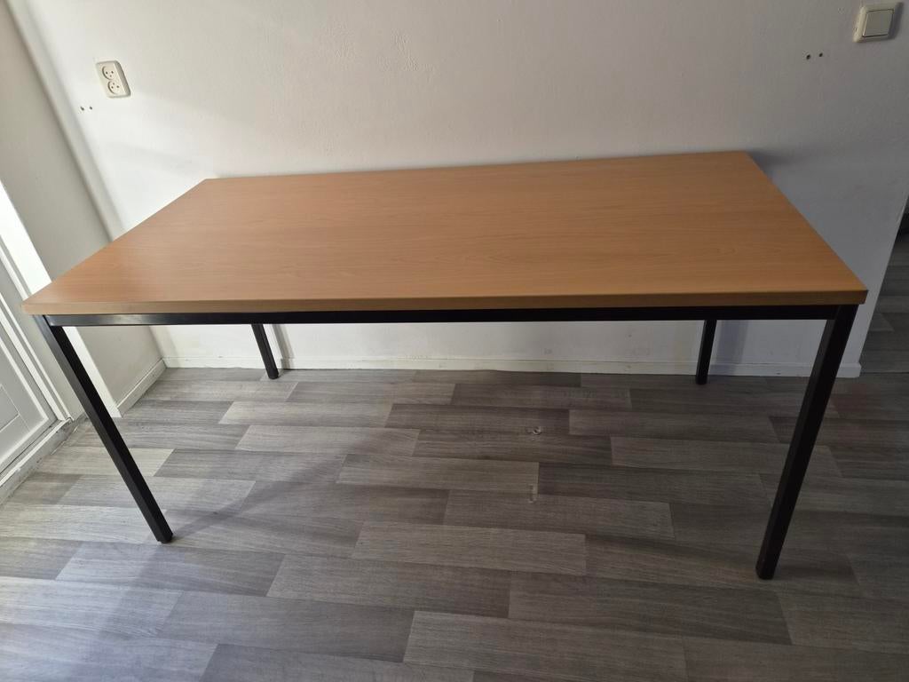 Bureau tafel met ijzeren frame - L160 B80 H77, Huis en Inrichting, Bureaus, Ophalen, Overige typen, Gebruikt, Metaal