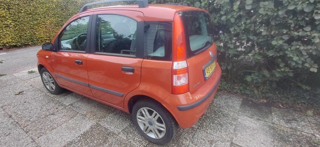 Fiat Panda 1.2 2004 Rood, Voorwielaandrijving, Leder en Stof, Origineel Nederlands, Handgeschakeld