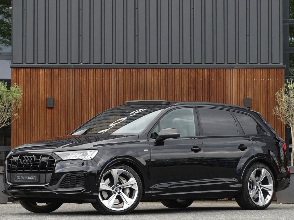 Audi Q7 55 TFSIe 381PK Quattro S-line / B&O / Massage / Soft, Auto's, Audi, Gebruikt, 2995 cc, 38 km/l, Zwart