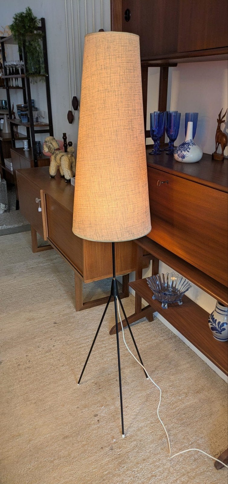 Vintage jaren '60 vloerlamp met driepoot, Huis en Inrichting, Lampen | Vloerlampen, Ophalen, Gebruikt, ., Vintage