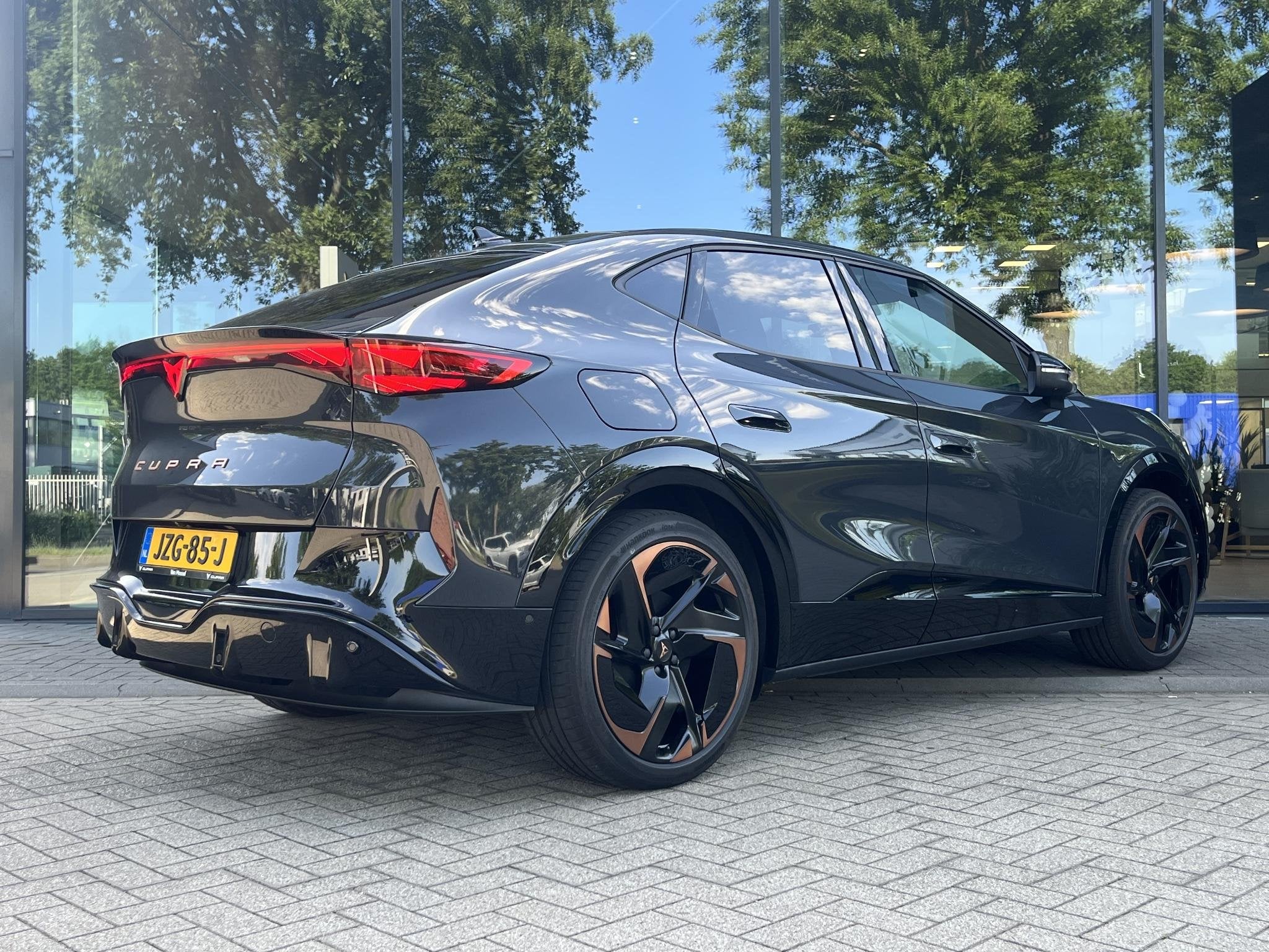 CUPRA Tavascan Adrenaline 82 kWh 286PK | Automaat | Stoelver, Auto's, 12 maanden, Achterwielaandrijving, 82 kWh, Alcantara